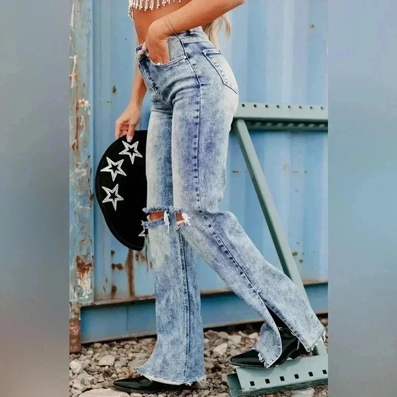 Risen Denim | Los Angeles, Women’s 11/30 | Sun Bleached Flares - Picture 1 of 4